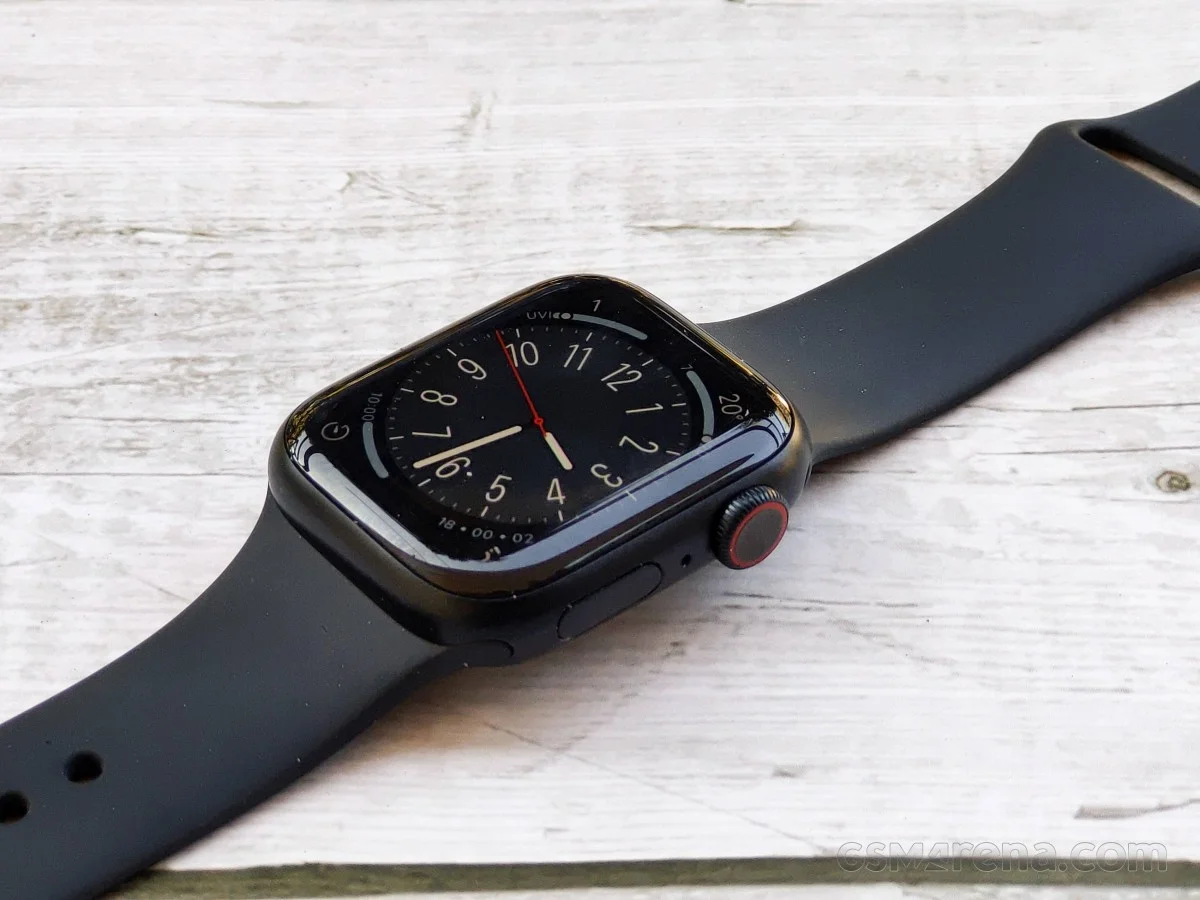 iOS 16.3, watchOS 9.3